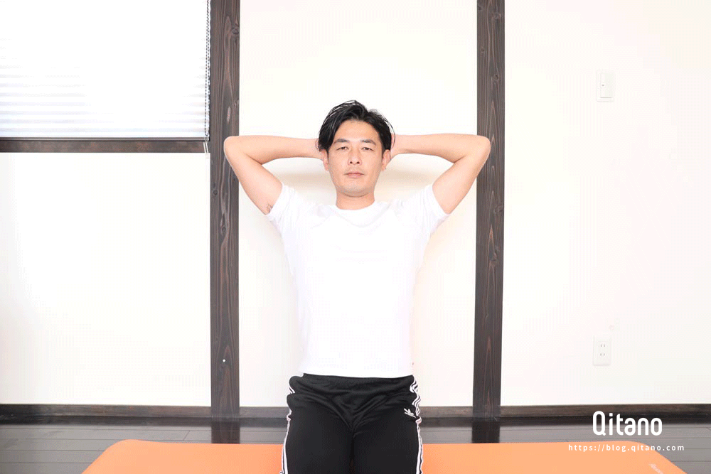首肩のストレッチ体操❶と❷を繰り返す