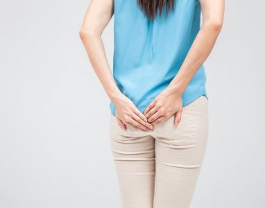 急に尿意を覚え、トイレに行くまで我慢できずに漏らしてしまう(切迫性尿失禁)